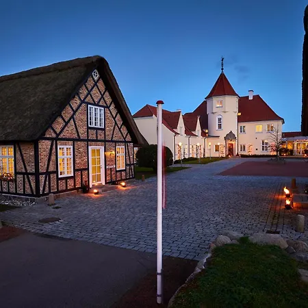 Gl. Avernæs Sinatur Hotel&konference