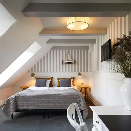 Gl. Avernæs Sinatur Hotel&konference 3* Ebberup