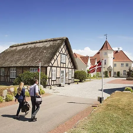 Gl. Avernæs Sinatur Hotel&konference 3* Ebberup