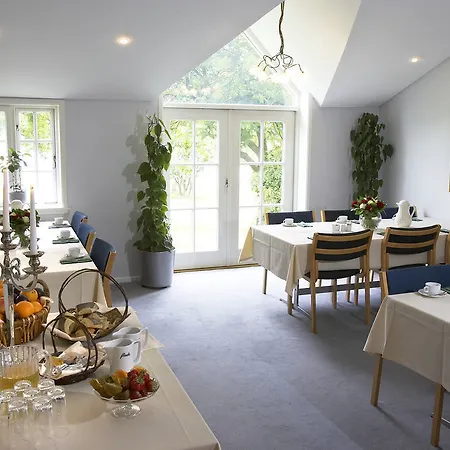 Gl. Avernaes Sinatur & Konference 호텔 3*