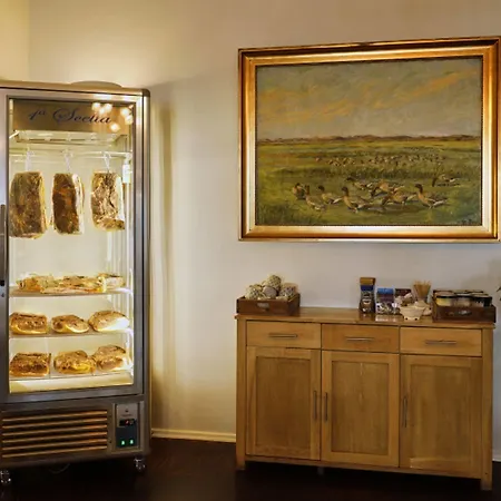 Gl. Avernaes Sinatur & Konference 3*