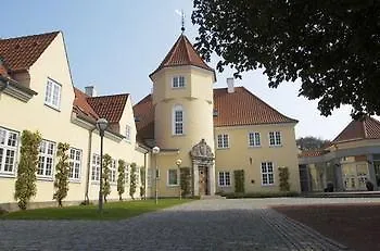 Gl. Avernaes Sinatur & Konference