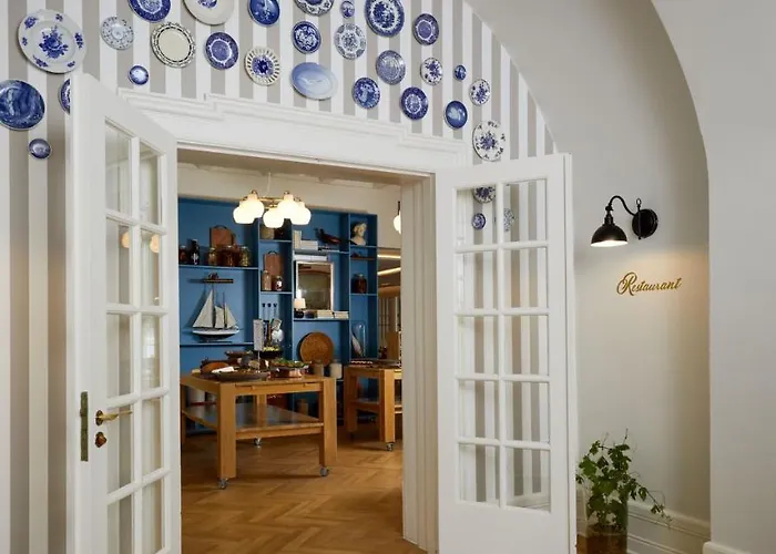 Gl. Avernaes Sinatur & Konference 3* Ebberup